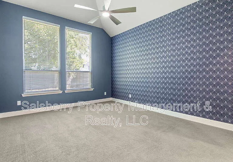 1314 20th St — Photo 11