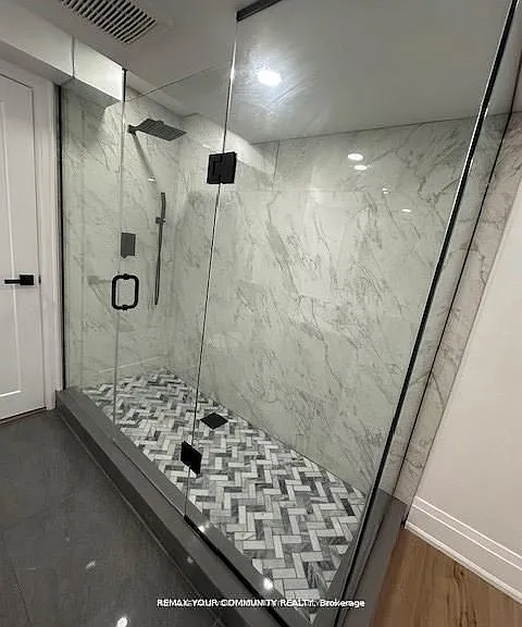 12 Kemano Rd #BASEMENT — Photo 5