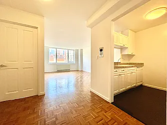 Rented by Addison Property Group