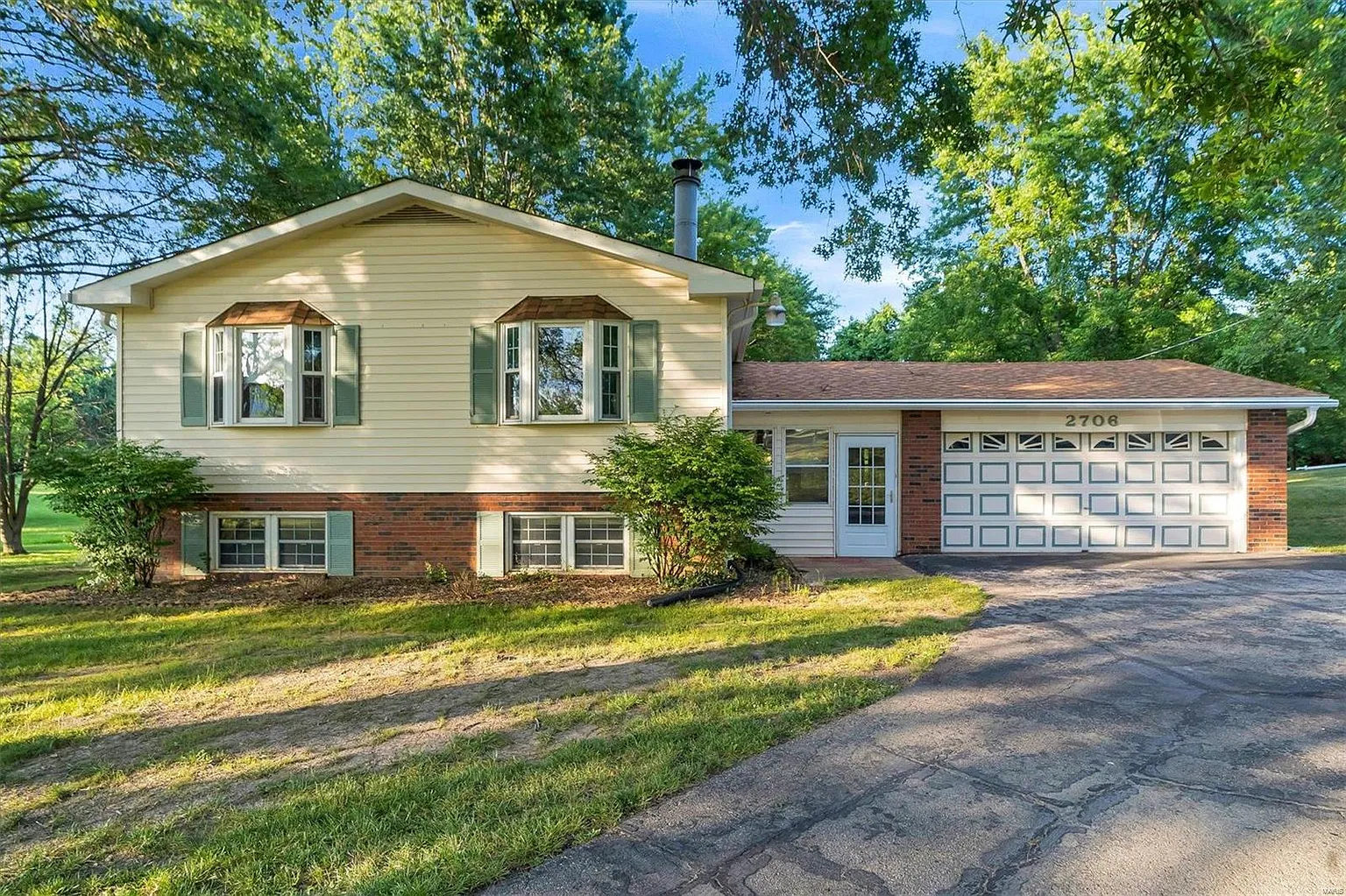 2706 Christy Ave photo 1