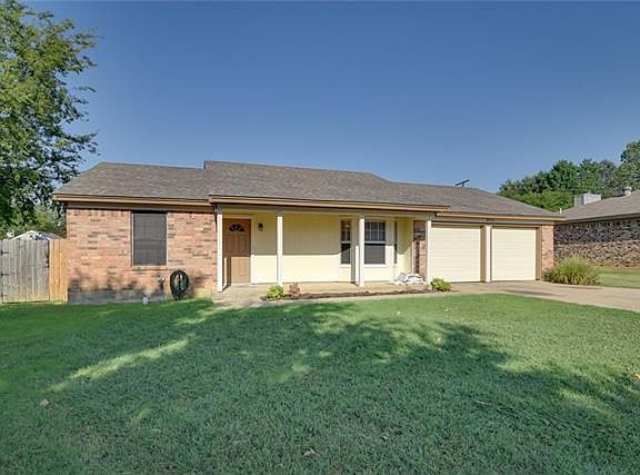 2nd image of 5912 Twin Willows Dr