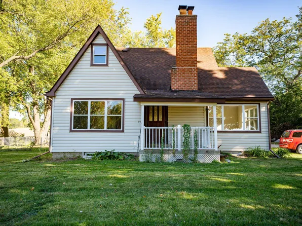 1976 New Milford School Rd, Rockford, IL 61109