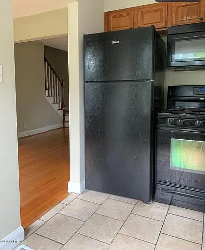 3006 Bobolink Rd — Photo 2
