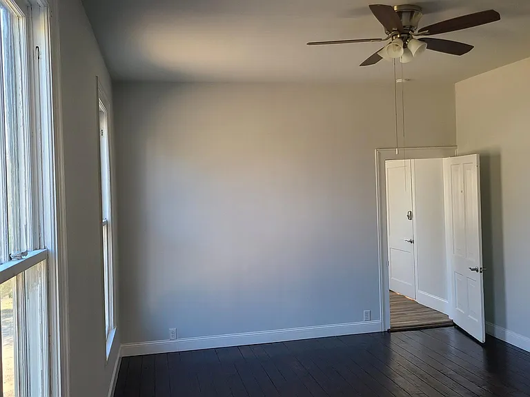 437 W Front St #A — Photo 6