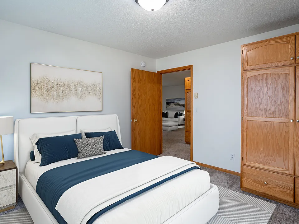 Fargo, ND Crown Court Apartments | 21A | Bedroom