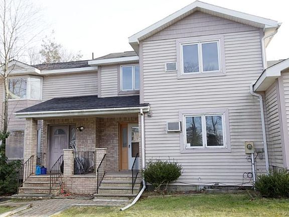 2nd image of 13 Deerfield Ct