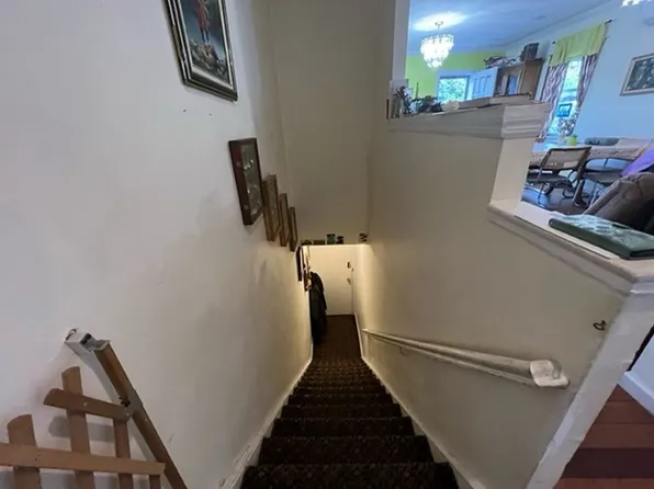 1046 East 32nd Street image 6 of 12