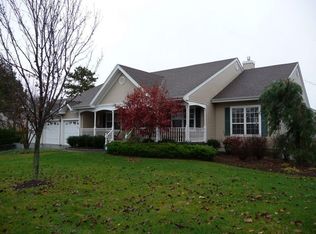 2 Hessian Ct, South Setauket, NY 11720