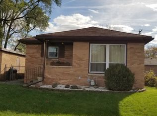 1124 Riverlane Dr, Bradley, IL 60915