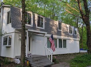 66 Medaugh Rd, Wantage, NJ 07461