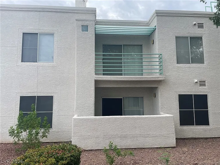 7100 Pirates Cove Rd #2017 — Photo 1