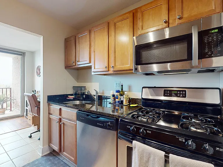 1220 Blair Mill Rd — Photo 11