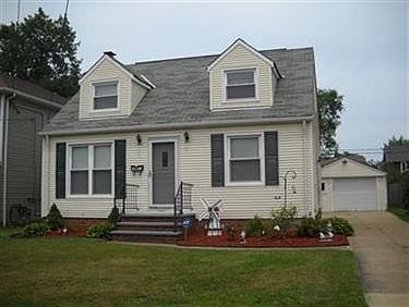 1st image of 20851 Miller Ave