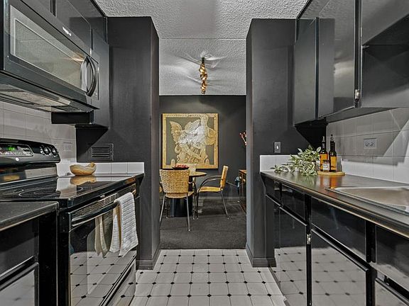 4th image of 1414 W 12th St SW #703
