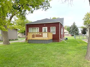 317 7th St SE, Watertown, SD 57201