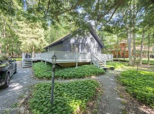 24 Pine Tree Rd, Albrightsville, PA 18210