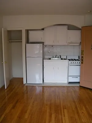 Rented by Rent Manhattan | media 2