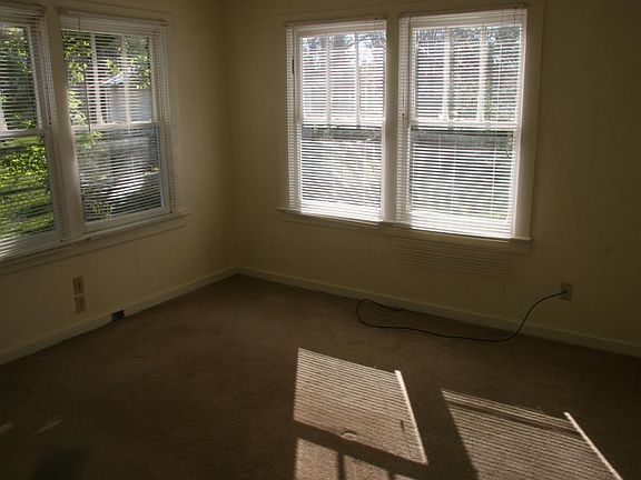 5th image of 1417 35th Ave
