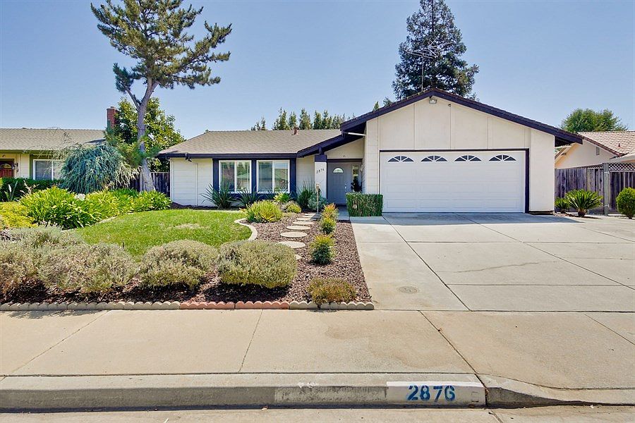2nd image of 2876 Riedel Ct