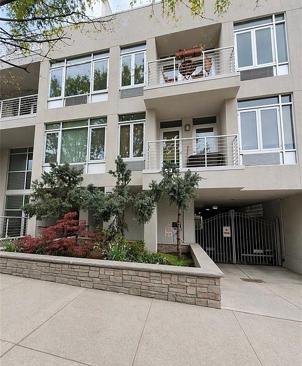1st image of 282 21st St #2C