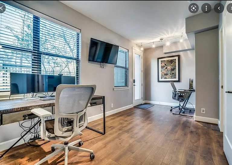 1st Floor Study/bedroom