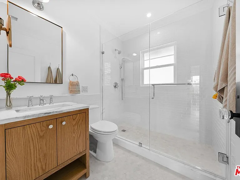 829 Idaho Ave — Photo 6