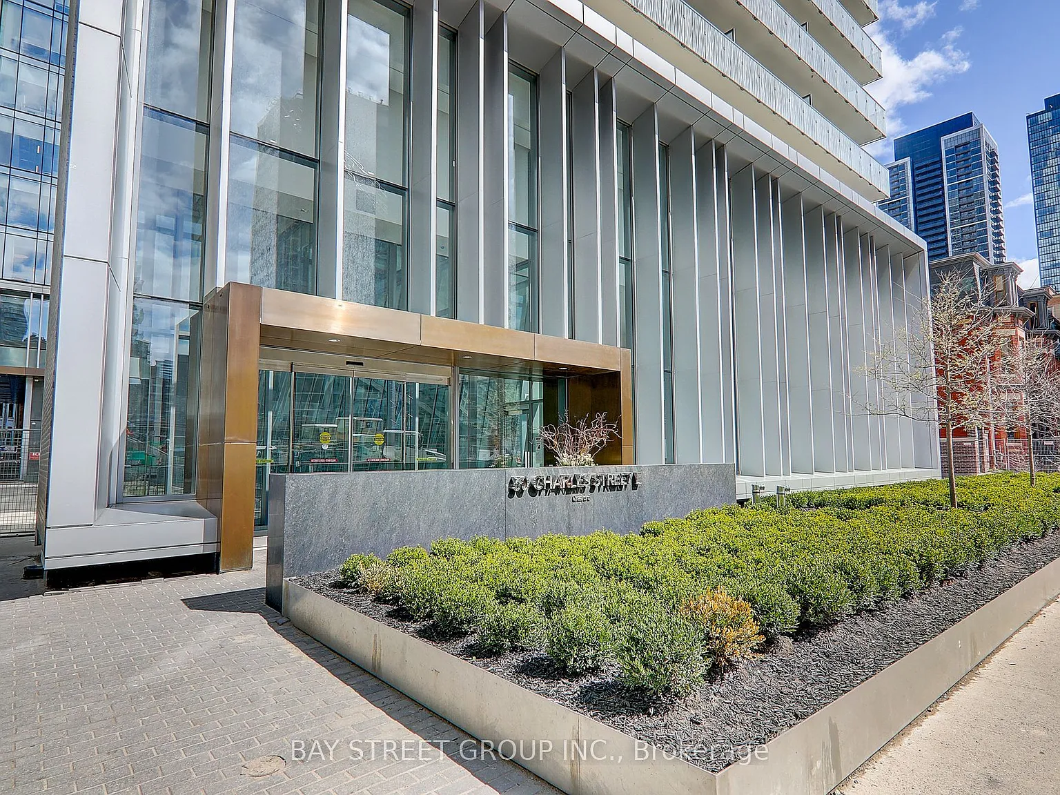 1 bed, $2,300 — Photo 3
