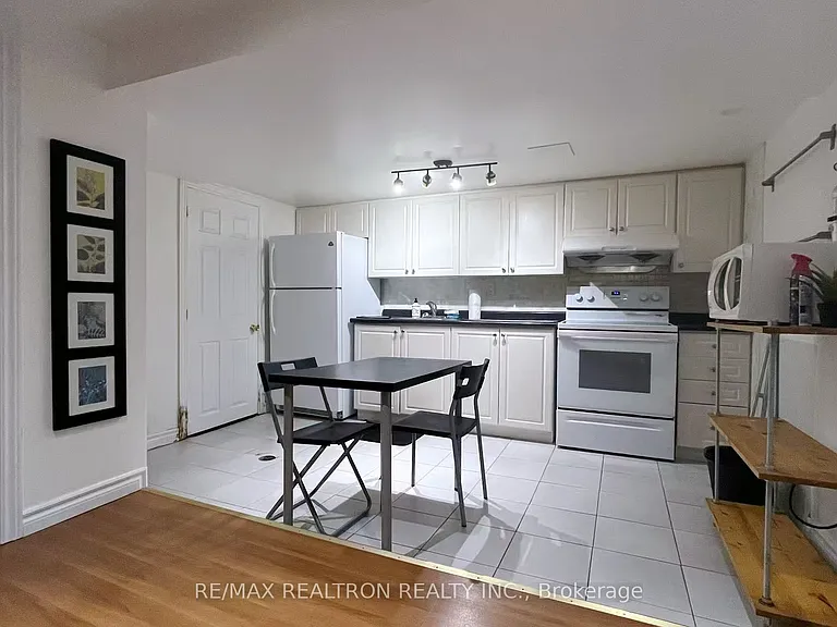 2 Greyhound Dr #BASEMENT — Photo 5