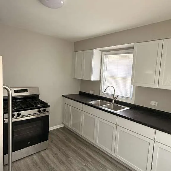 14823 Oak St — Photo 10