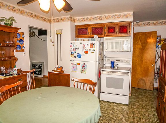 4th image of 167 Hawthorne Ln