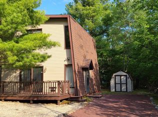 6542 Laurel Hollow Dr, Tobyhanna, PA