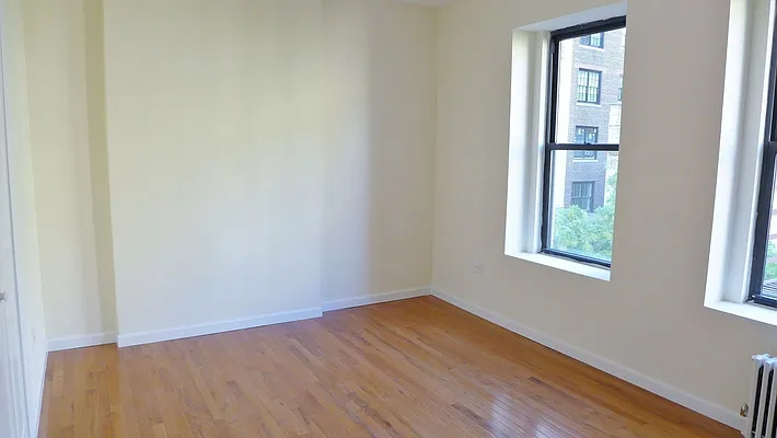 Rented by Avenues Real Estate | media 11