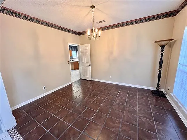 2153 Sutherland Pl — Photo 10