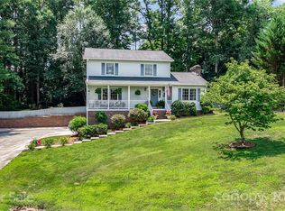 106 Sourwood Dr, Morganton, NC 28655