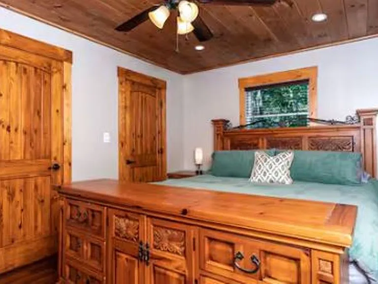 623 Wintergreen Dr — Photo 10