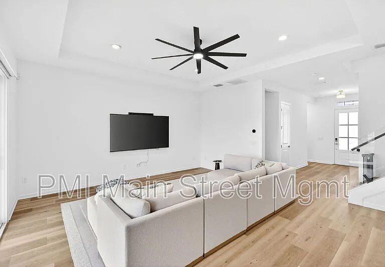 6604 Quest St — Photo 6