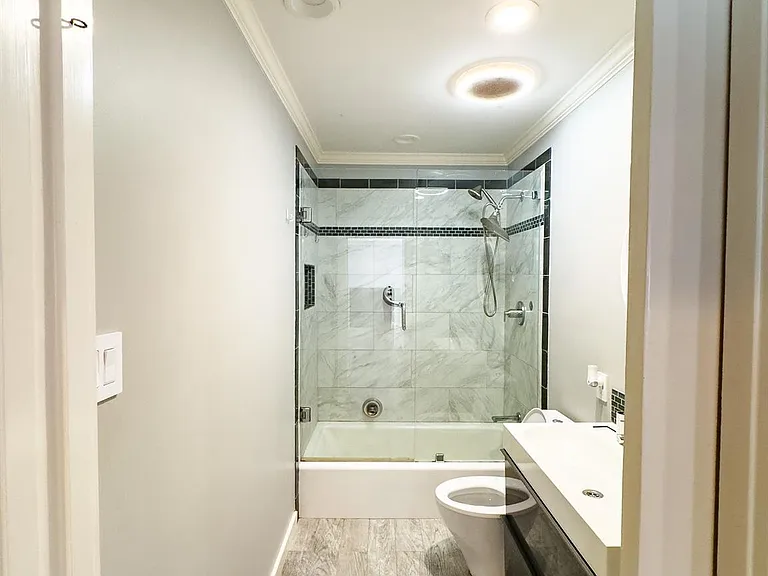 2222 Carnes St — Photo 30