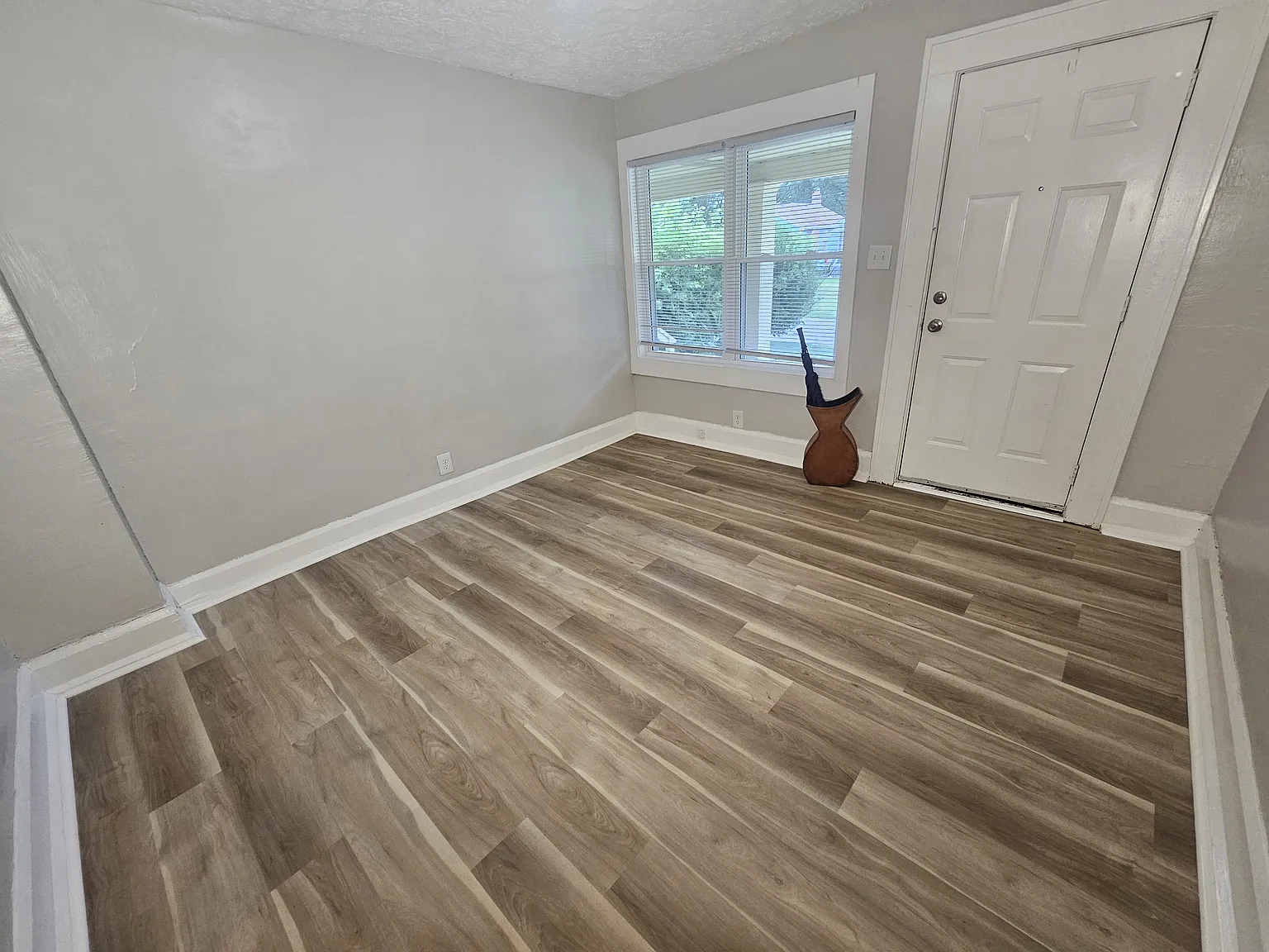 1 bed, 636 sqft, $900 — Photo 4