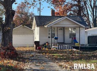 2233 S 12th St, Springfield, IL 62703