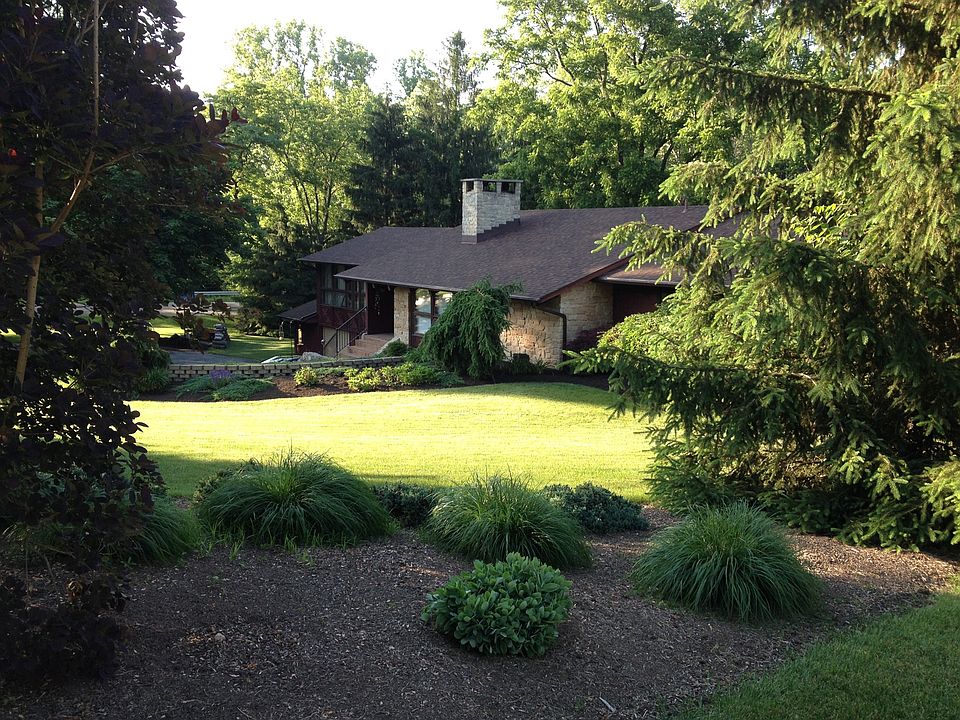 1st image of 1144 Woodland Dr