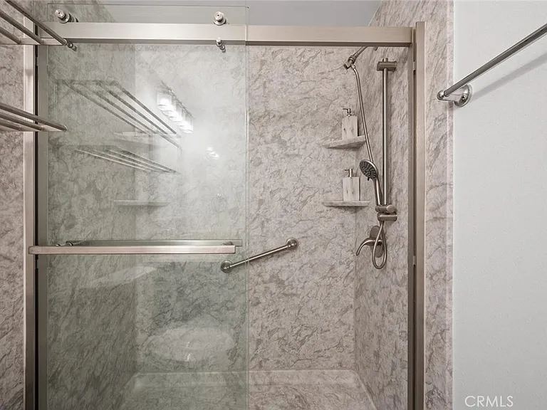 620 Holbrook Ct — Photo 55