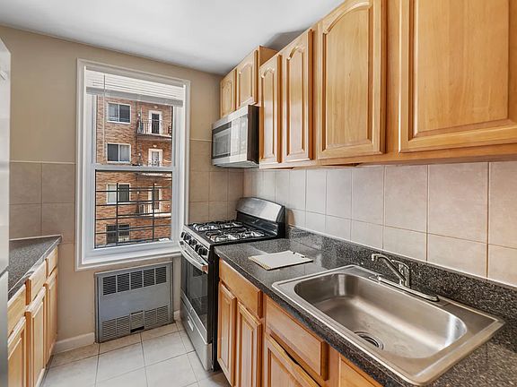 5th image of 140-60 Beech Ave APT 5K