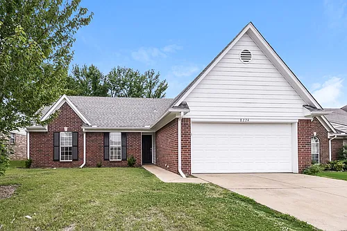 8274 Park Pike Dr Photo 1
