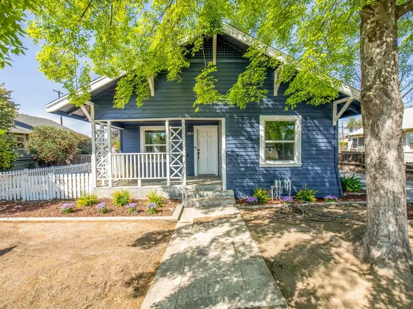 2705 C St, Selma, CA 93662