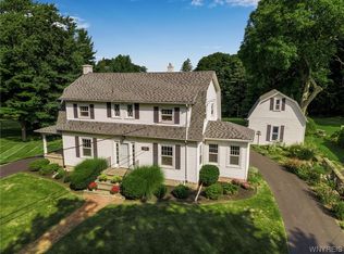 6983 Chestnut Ridge Rd, Lockport, NY 14094