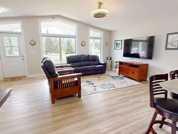 2nd image of 211 Labonte Dr