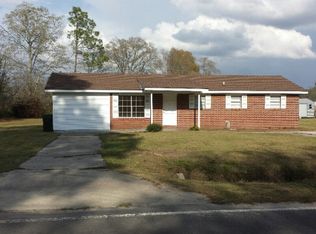 655 Beach Rd SW, Baxley, GA 31513