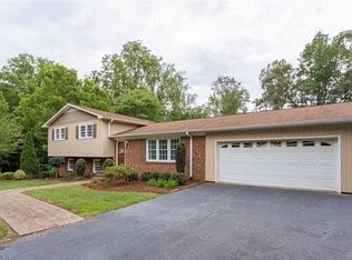 4249 Creekview Dr, Trinity, NC 27370