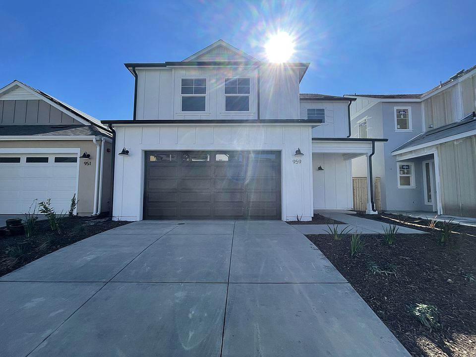 1st image of 959 Citrus Ct