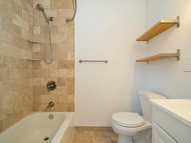 7569 Buckingham Dr #6 — Photo 10
